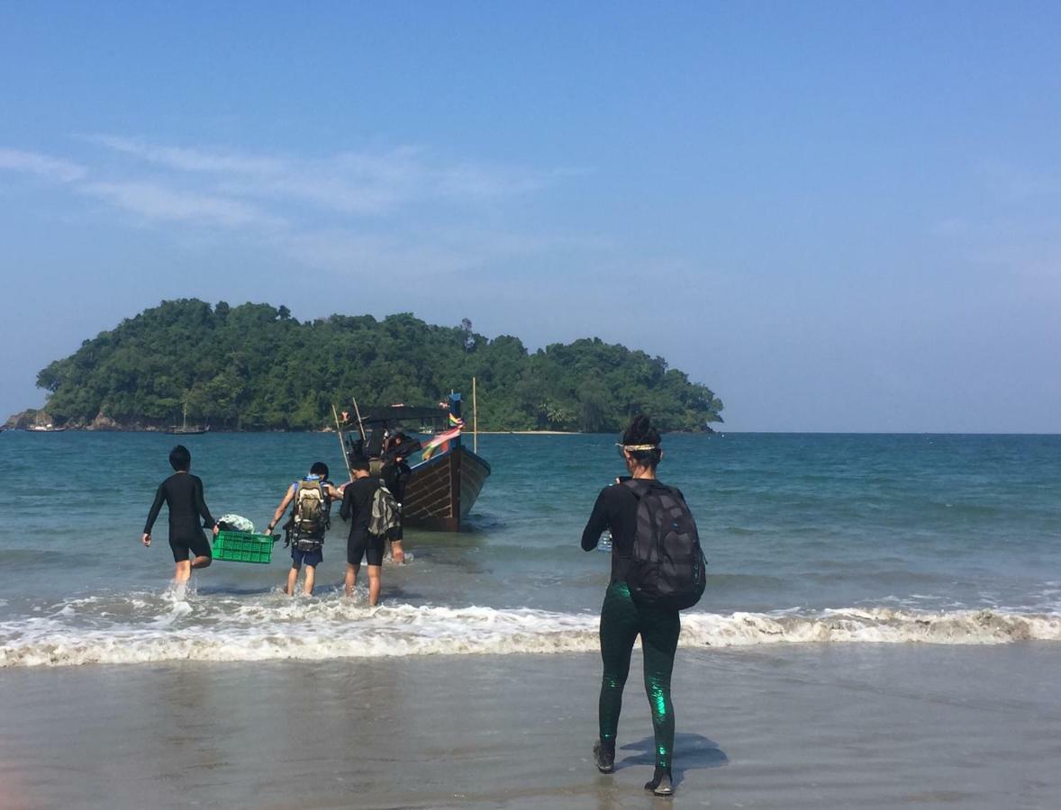 Готель Sea Rounding Ko Phra Thong Екстер'єр фото